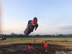 Kemeriahan Festival Layang Lakbok Art & Culture di Ciamis