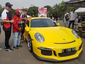Pertamax Turbo Diuji Mobil-mobil Porsche Pertamax Turbo Diuji Mobil-mobil Porsche