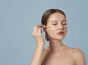 7 Kandungan Skincare Comedogenic yang Wajib Kamu Waspadai 7 Kandungan Skincare Comedogenic yang Wajib Kamu Waspadai