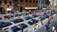 Mobil Klasik Ferrari Konvoi di Roma