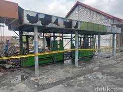 Ditinggal Kerja Bakti di Masjid, Sebuah Rumah di Lamongan Ludes Terbakar