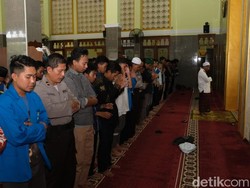 Ini Solidaritas Polisi dan Mahasiswa Terkait Meninggalnya Randi dan Yusuf