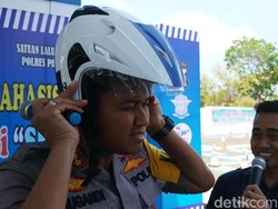 Ki Slamet Buatan Mahasiswa, biar Ingat Pakai Helm Harus Klik
