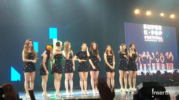 Fromis 9