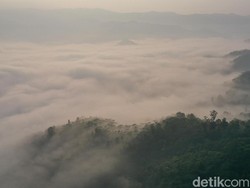 Ingat, Negeri di Atas Awan Gunung Luhur Masih Tutup Saat Tahun Baru