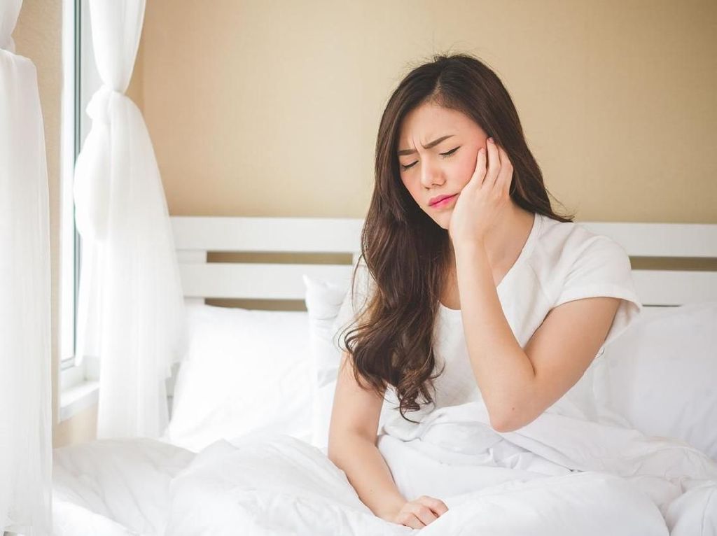 7 Bahan Alami yang Ampuh Obati Sakit Gigi di Rumah 7 Bahan Alami yang Ampuh Obati Sakit Gigi di Rumah
