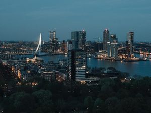 Gedung Tertinggi Belanda di Kotanya Wijnaldum Pahlawan Liverpool