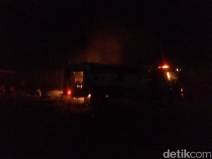 Video Lapas Perempuan di Sigi Terbakar