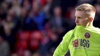 Kiper muda Manchester United Dean Henderson ada di posisi selanjutnya. Penjaga gawang 22 tahun yang dipinjamkan ke Sheffield United ini jadi andalan di bawah mistar gawang Sheffield, mengantarkan tim menduduki posisi lima klasemen sementara Liga Inggris. Nilainya saat ini 37,8 juta euro. (Foto: AP Photo/Rui Vieira)