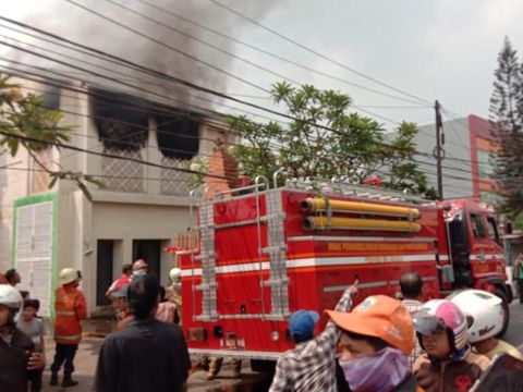 Duka Opick Rumah Kesayangan Kebakaran