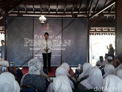 Resmikan Majelis Pengajian Ibu-ibu, Wagub Emil Titip Generasi Muda