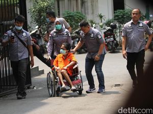 Sri Bintang Pamungkas Klaim Penangkapan Anaknya terkait Revolusi Sri Bintang Pamungkas Klaim Penangkapan Anaknya terkait Revolusi