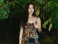 Fakta Sebenarnya Baju Bae Suzy di Paris Fashion Week yang Dikira Batik