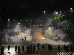 Biar Aman, Tunjukkan Sikap Simpatik saat Berhadapan Pendemo