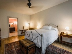 Uji Nyali! Kamar Hotel Angker Ini Sekarang Bisa Diinapi Uji Nyali! Kamar Hotel Angker Ini Sekarang Bisa Diinapi