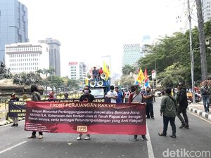 Pemuda-Petani Demo di Patung Kuda Tuntut Jokowi Tanggung Jawab soal Karhutla