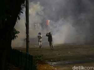 Polda Metro Tetapkan 380 Tersangka Ricuh Demo 30 September di DPR