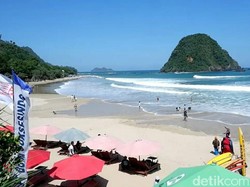 PKL Pantai Pulau Merah Banyuwangi Ditata dan Direlokasi