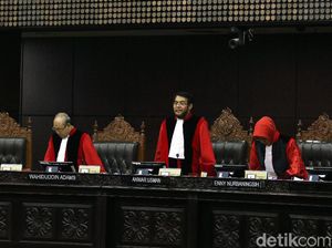 MK: Jangan Bebani Dosen dengan Tugas Administrasi yang Berlebihan