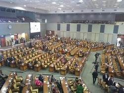 Rapat Paripurna Akhir DPR Dihujani Interupsi soal Wamena