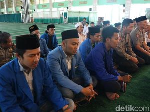 Polres dan PMII Malang Tahlilan untuk 2 Mahasiswa Kendari yang Meninggal