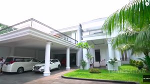 Para Artis yang Kredit Rumah, Iis Dahlia Nyicil Rp 250 Juta Sebulan