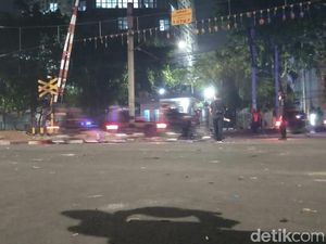 Pascapelemparan Molotov, Polisi Tangkap 20-an Orang di Jl Tentara Pelajar Pascapelemparan Molotov, Polisi Tangkap 20-an Orang di Jl Tentara Pelajar