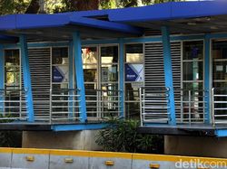 Massa Demo Mulai Berdatangan, TransJ Setop Layani 6 Rute