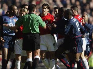 Melihat Lagi Kerasnya MU Vs Arsenal