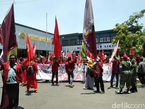 AMM Lamongan Beri Kartu Kuning ke Polisi Sebagai Tanda Peringatan