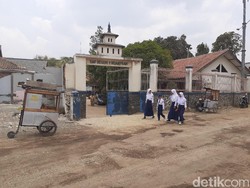 Melihat SMP di Bandung Barat yang Terhimpit Proyek Kereta Cepat