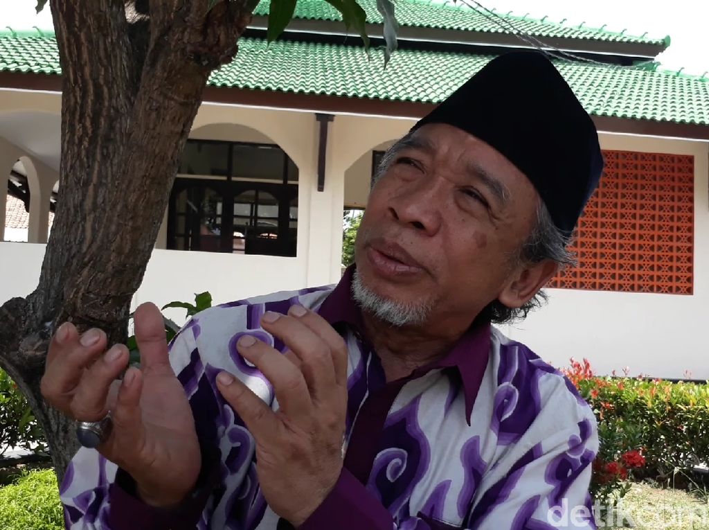 Pelawak Qomar Dituntut 3 Tahun Pelawak Qomar Dituntut 3 Tahun