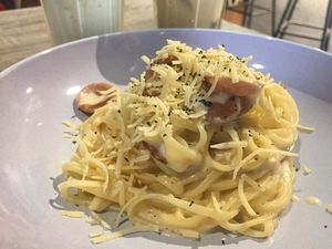 Kopi Dulu: Ketika Fettucine Carbonara Ditemani Es Kopi Susu Kekinian Kopi Dulu: Ketika Fettucine Carbonara Ditemani Es Kopi Susu Kekinian