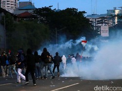 Ini Sebabnya Mata Terasa Perih Saat Melintas di Bekas Lokasi Demo Semalam