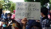 Beragam Poster Uneg-uneg Massa Aksi #GejayanMemanggil2