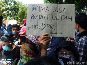 Beragam Poster Uneg-uneg Massa Aksi #GejayanMemanggil2