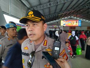 Kapolres soal Polisi Tendang Ojol: Sekesal Apa Pun Jangan Pakai Kekerasan Kapolres soal Polisi Tendang Ojol: Sekesal Apa Pun Jangan Pakai Kekerasan