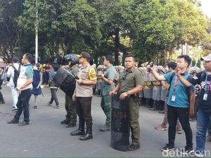 Wakapolda Metro Cek Demo Massa Pelajar di Belakang DPR