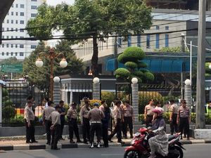 Kantor Sri Mulyani Dijaga Ratusan Brimob dan Sabhara, Ada Apa?