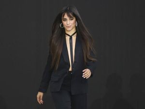 Camila Cabello Pamer Tato Pertama, Ada Makna Manis di Baliknya Camila Cabello Pamer Tato Pertama, Ada Makna Manis di Baliknya