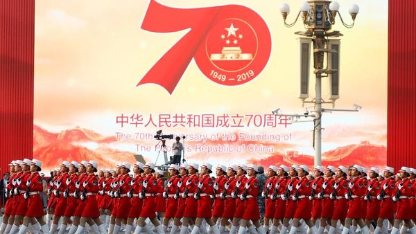 Peringatan 70 Tahun, China Pamerkan Kekuatan Militer di Tiananmen