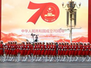 Peringatan 70 Tahun, China Pamerkan Kekuatan Militer di Tiananmen