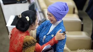 Tawa Ceria Desy, KD dan Mulan di Kursi Parlemen