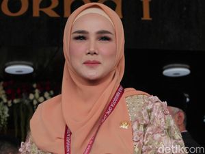 2 Tahun Jadi Anggota DPR, Mulan Jameela Masih Bisa Adil Urus Negara dan Bermusik 2 Tahun Jadi Anggota DPR, Mulan Jameela Masih Bisa Adil Urus Negara dan Bermusik