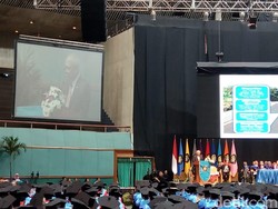 Menteri PUPR ke Mahasiswa: Sukses Bukan Cuma karena Smart, Tapi...