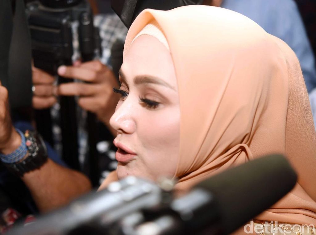 Di Rapat DPR-BPH Migas soal Digitalisasi SPBU Mulan Jameela Usul Ini Di Rapat DPR-BPH Migas soal Digitalisasi SPBU Mulan Jameela Usul Ini