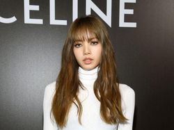 Populer Abis, Nama Lisa BLACKPINK Didaftarkan Sebagai Merek Dagang