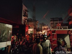 Kebakaran di Jalan S Parman Medan Hanguskan Puluhan Rumah