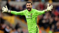 Di bawah mistar, Rui Patricio tampil menawan saat Wolverhampton Wanderers menang 2-0 atas Watford. Ia melakukan lima penyelamatan untuk membuat timnya meraih cleansheet di laga ini.(Foto: Marc Atkins/Getty Images)