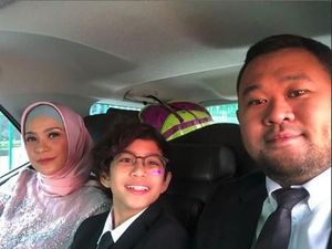 Dilantik Hari Ini, Rachel Maryam Diantar Anak dan Suami